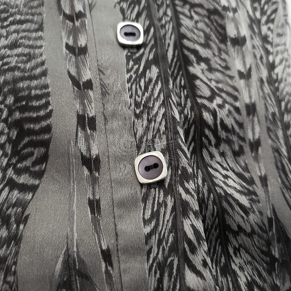 RARE Vintage Valentino Silk Feather Button Down Blouse - Picture 5 of 10